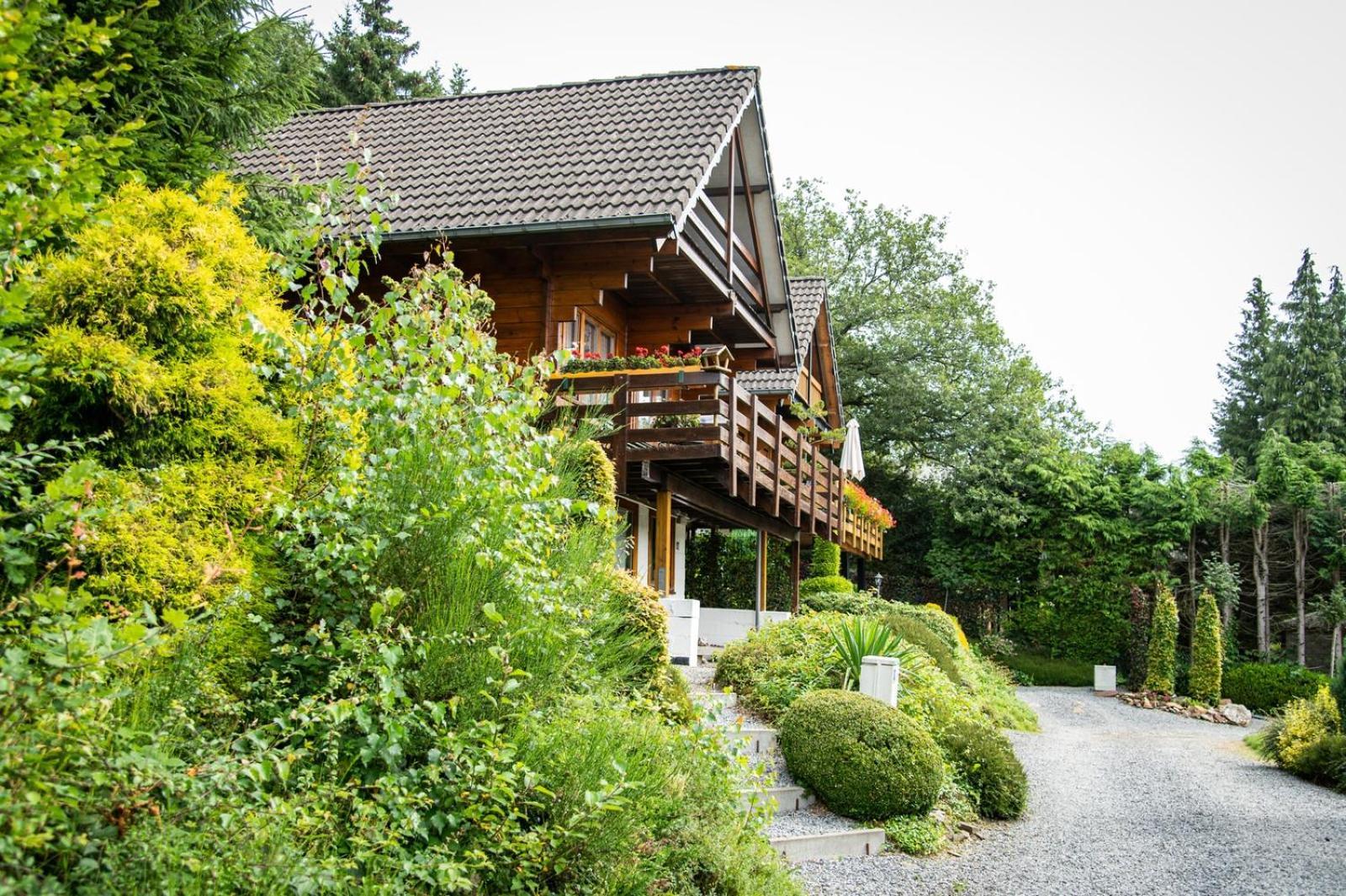 ホテル Ardenparks Petite Suisse Dochamps エクステリア 写真